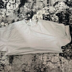 Chic Gray Women's Crop Top